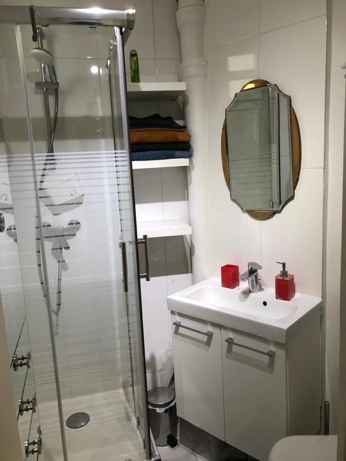 Appartamento Charmante Escapade Au Coeur Des Batignolles Parigi
